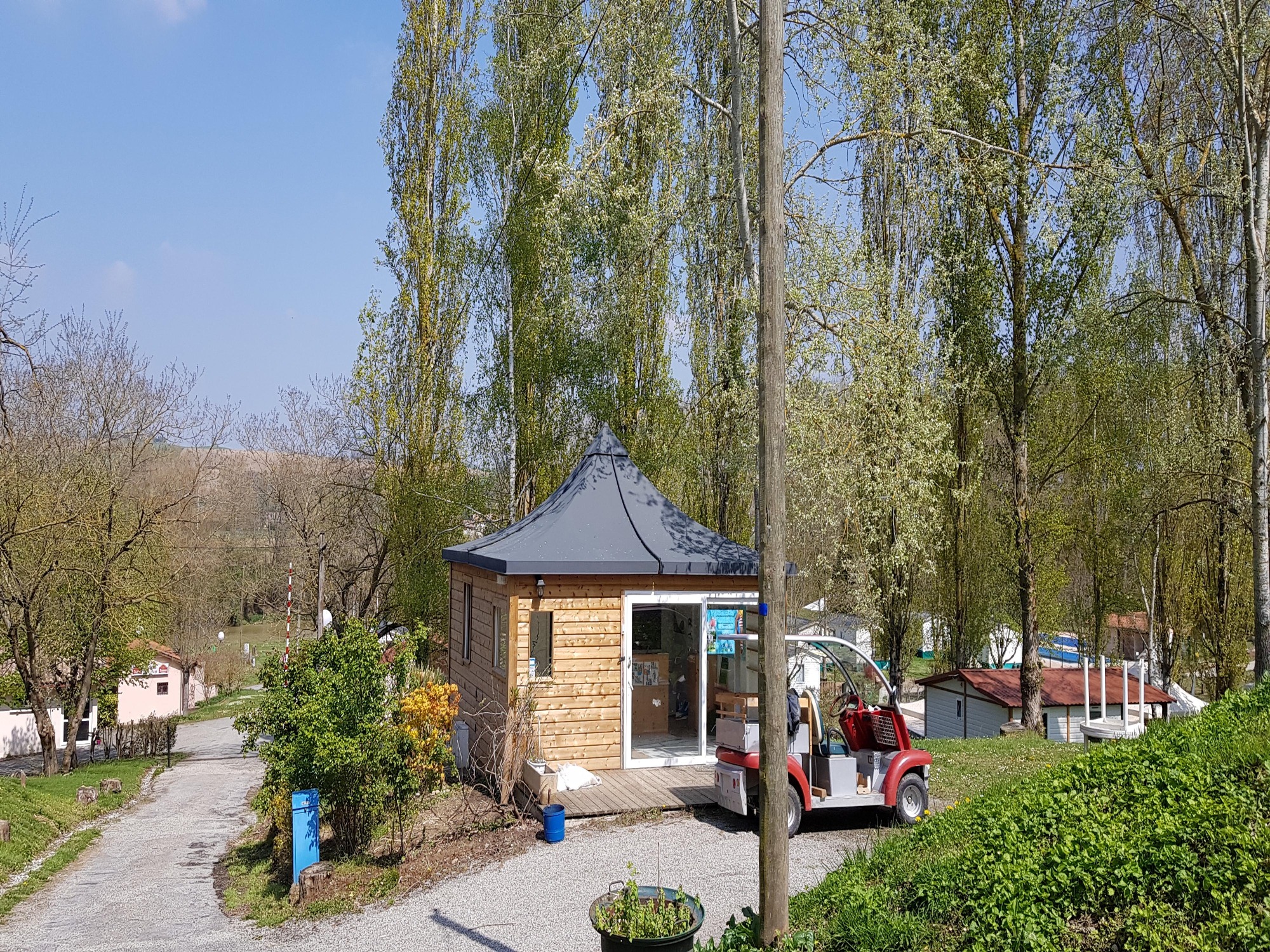 Reception du camping la bastide à mazères