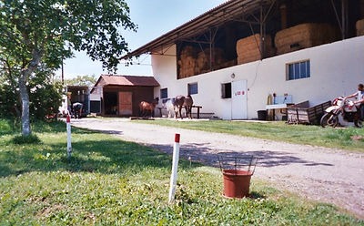 Centre equestre vue de l'exterieur