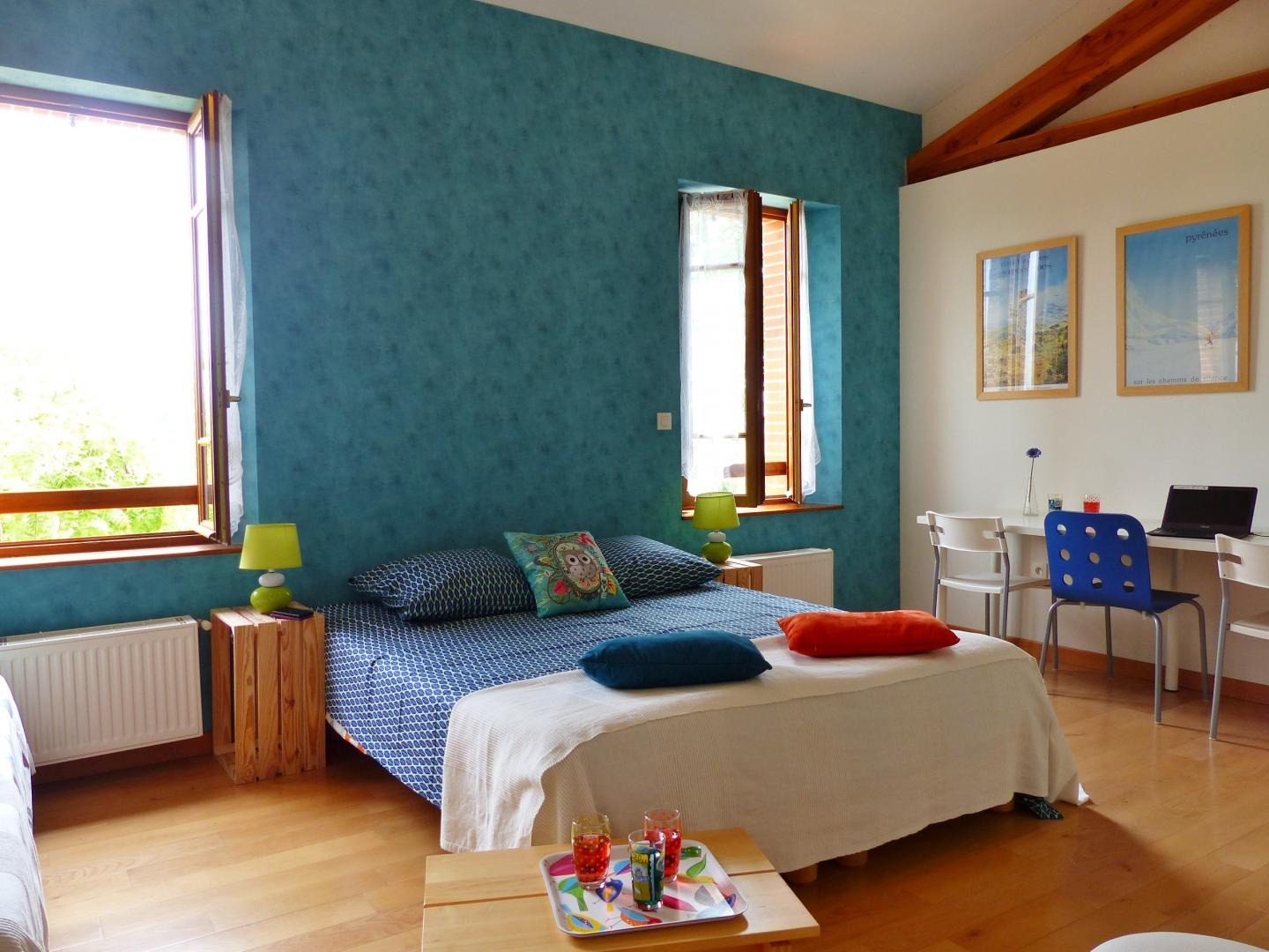 chambre Turquoise - version 1 grand lit et 1 lit 1 personne
