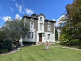 Façade